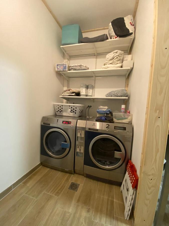 Bohobos Hostel Antibes Zewnętrze zdjęcie